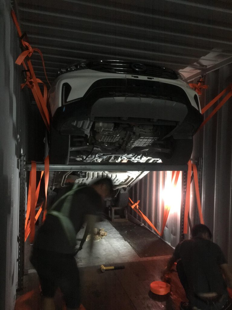 广州的轿车出口货代：华南「车轮出海」的「隐形护航者」-鑫汉物流